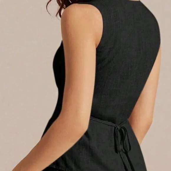 Classic Line Half Button Minimalist Linen Vest